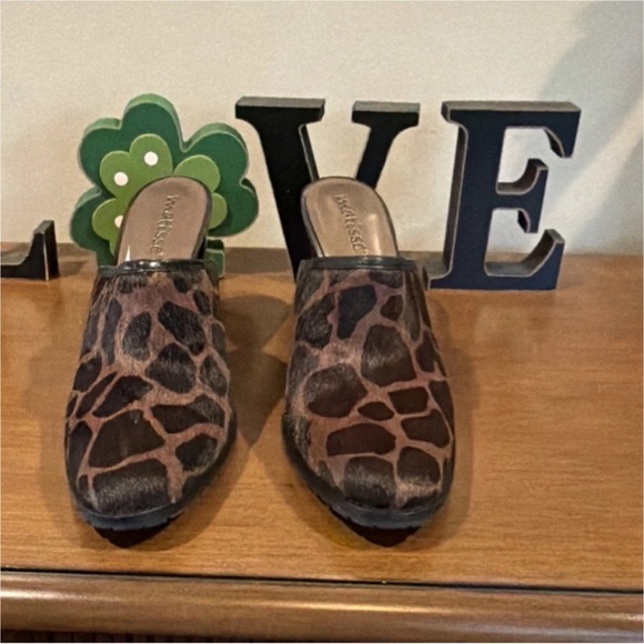 Talbots - Picture 6 of 9